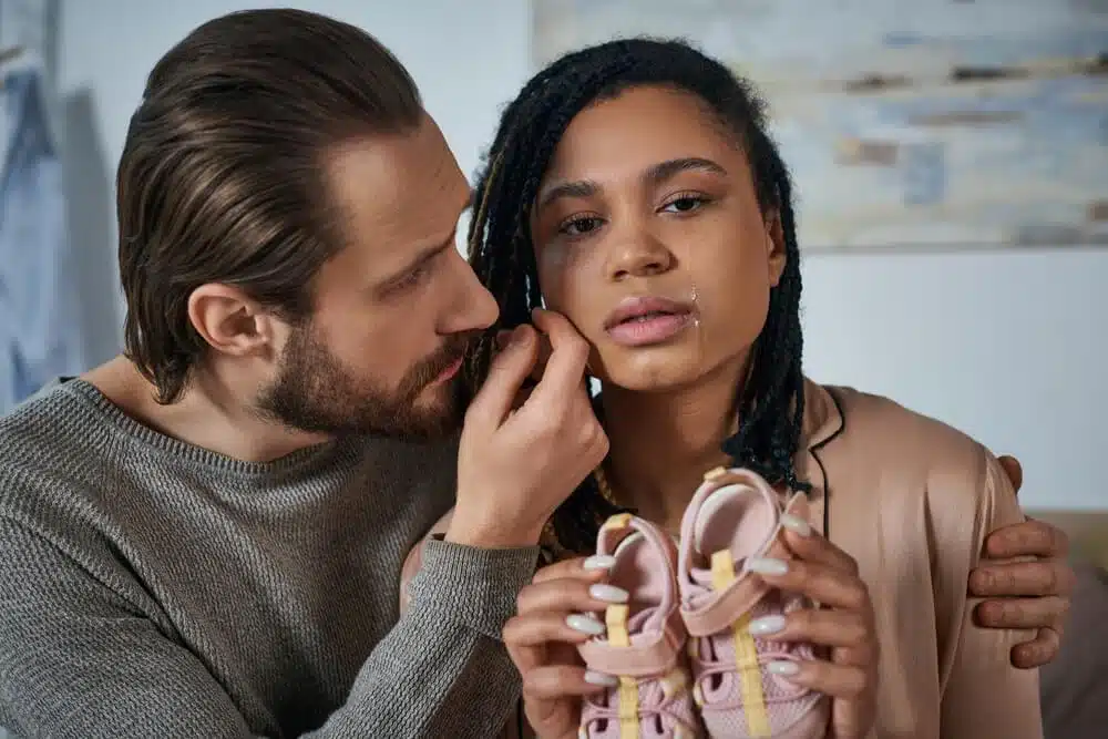 shutterstock_2354159985 1 | Lifescape Recovery Mental Health Services What Is Trauma Bonding?